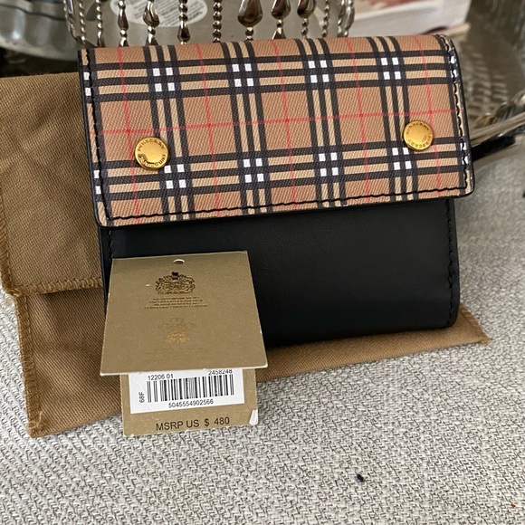 Burberry wallet - Picture 3 of 6